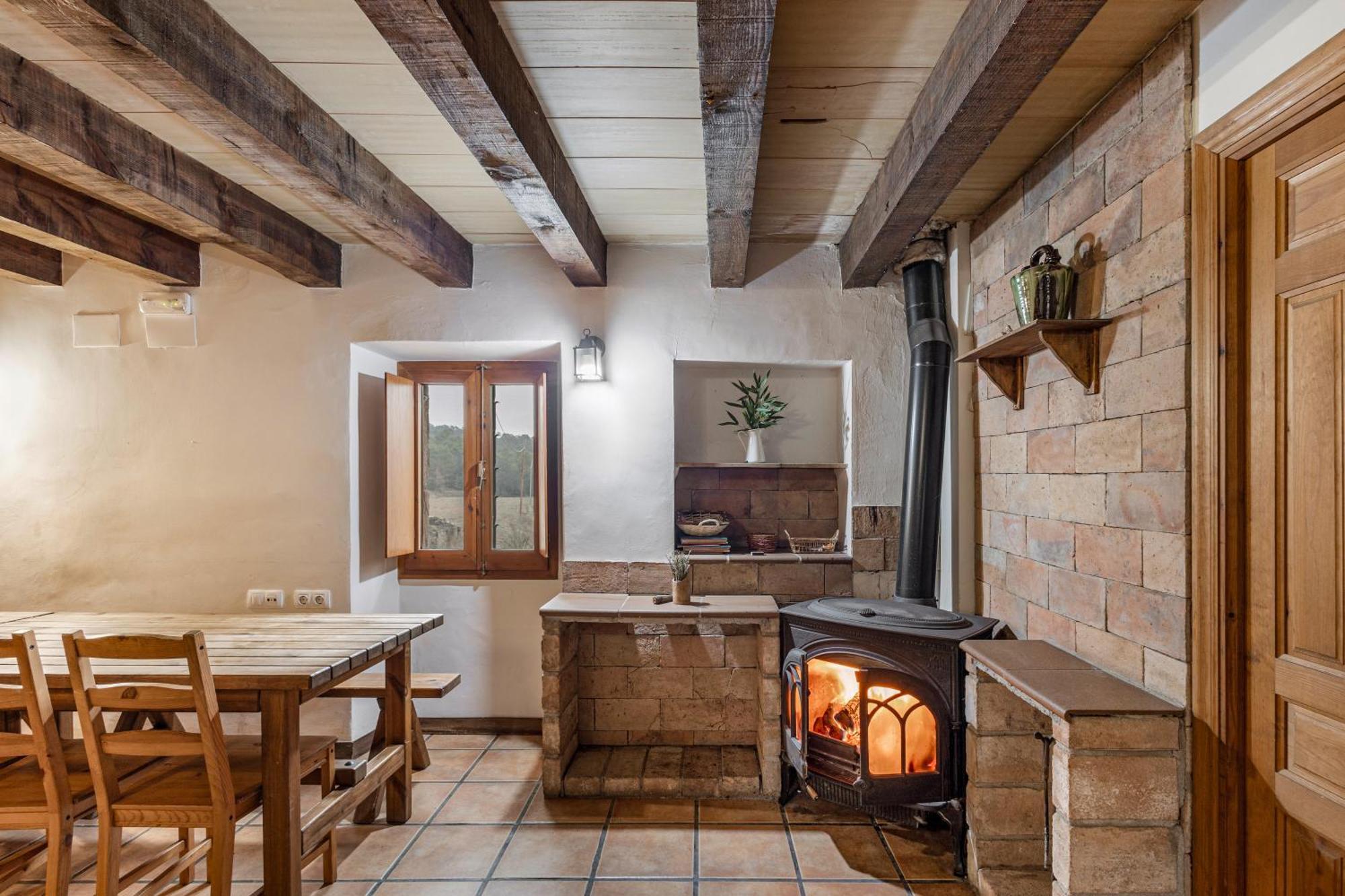 Гостевой дом Casa Subiraneta Пучреч Экстерьер фото